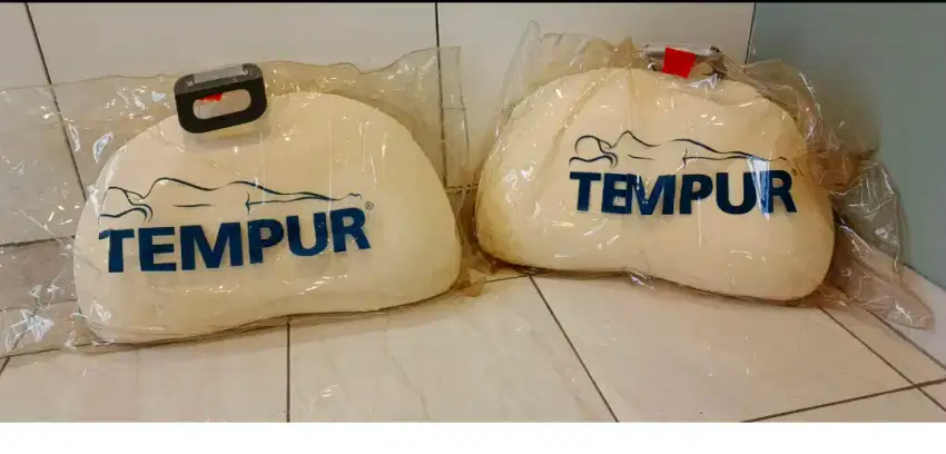 Sisa 1 - DIJUAL BANTAL merek TEMPUR (BARU)