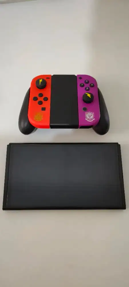 Nintendo switch oled scarlet violet
