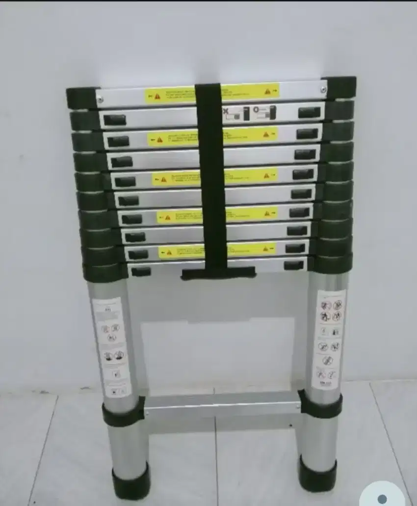 Tangga teleskopik ukuran 3.2m