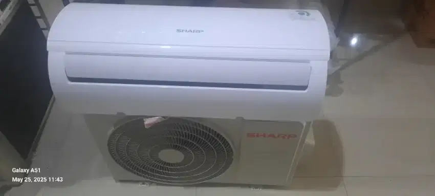 AC Sharp 1/2 PK bekas