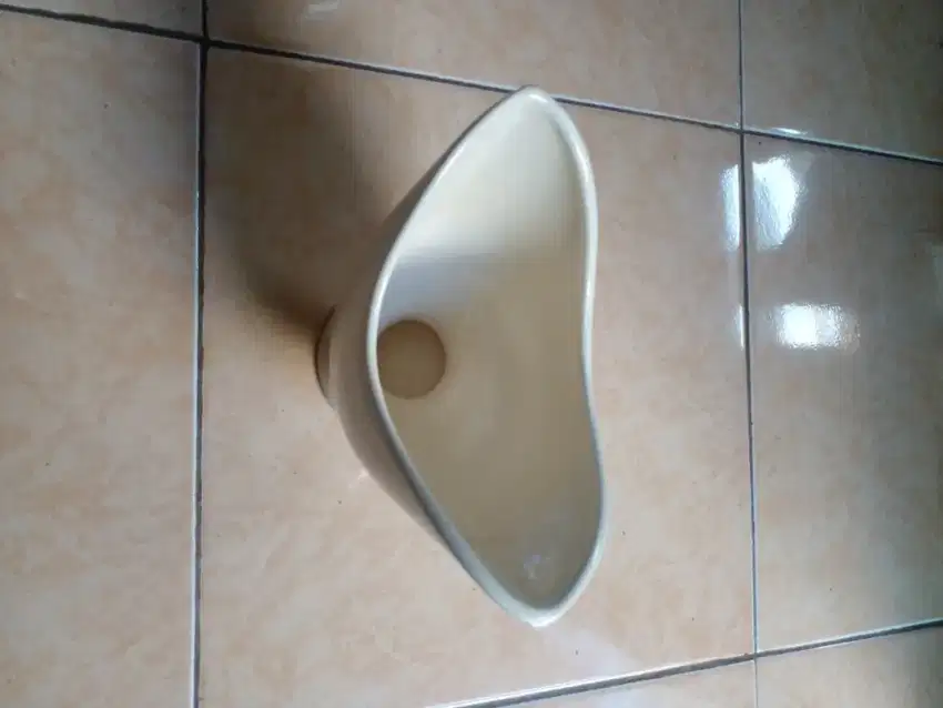 Pot putih utk koleksi