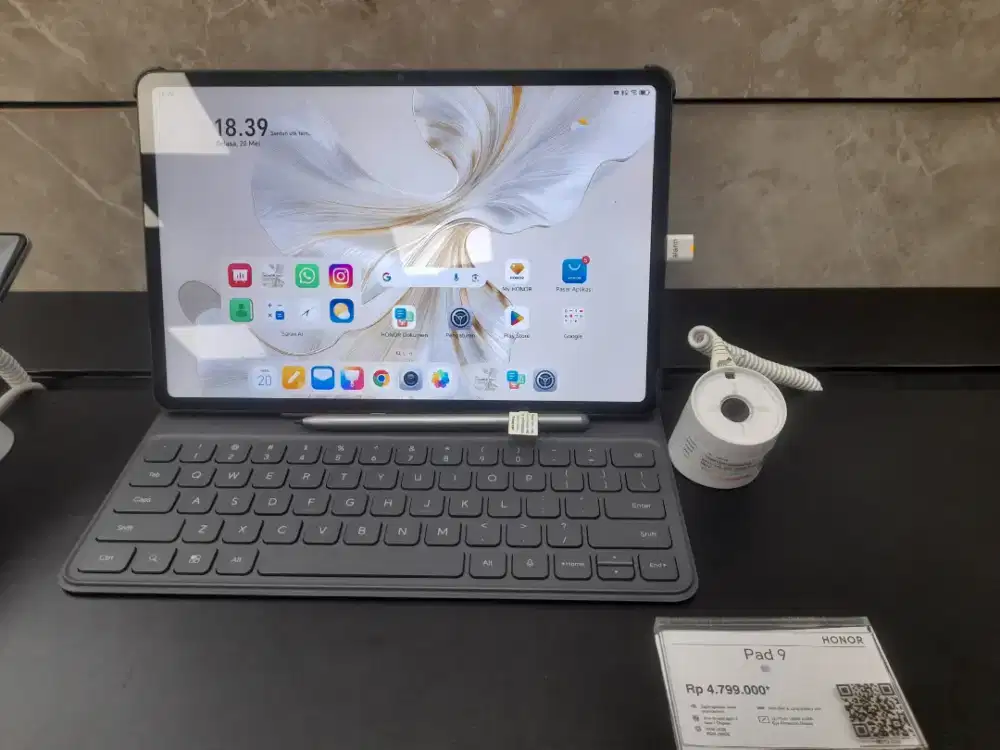 TABLET  HONOR PAD 9 Ram 8/256 Gb free keyboard cover