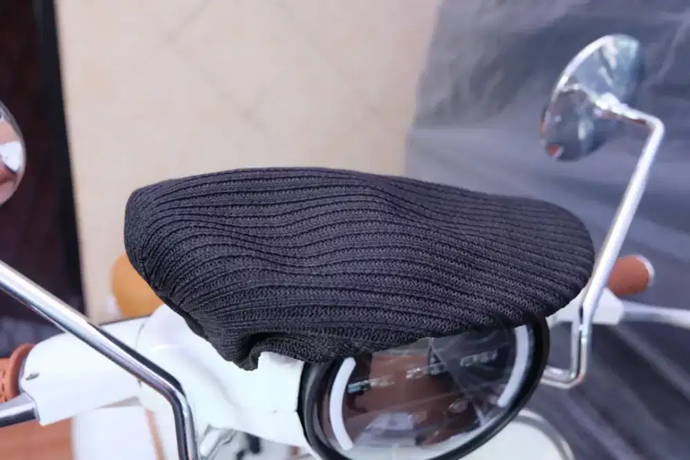 Topi ZARA Original second like new, model topi copet