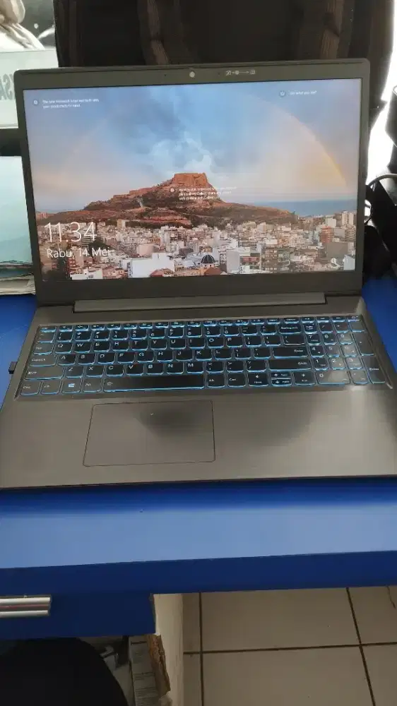 Laptop Lenovo 81LK