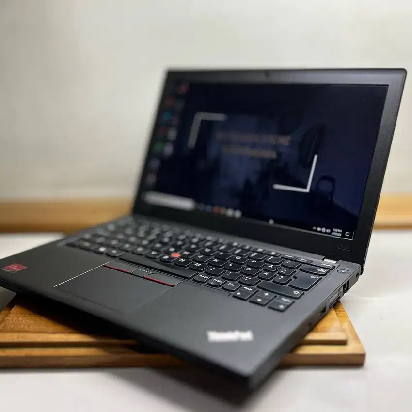 Lenovo ThinkPad A275 AMD A10 8GB/128GB 12 inch Netbook Notebook