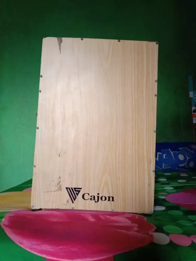 Alat musik cajon