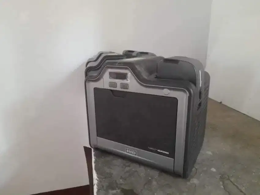 PRINTER FARGO ID CARD HDP 5000 HID