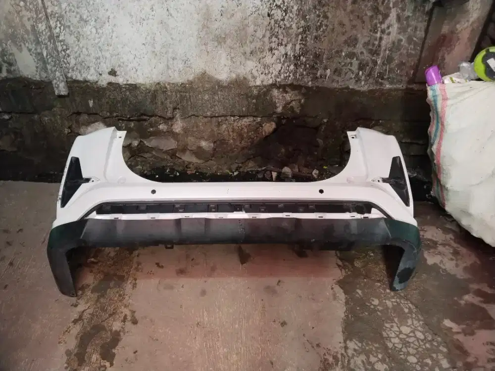 Bemper belakang avanza veloz 2022-2024