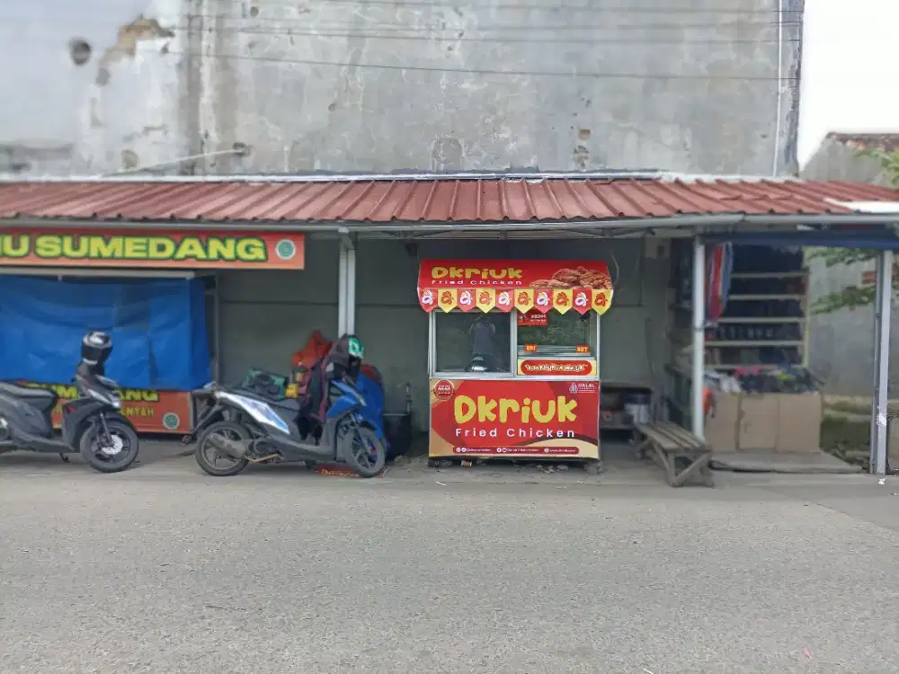 Tempat usaha ayam goreng Dkriuk