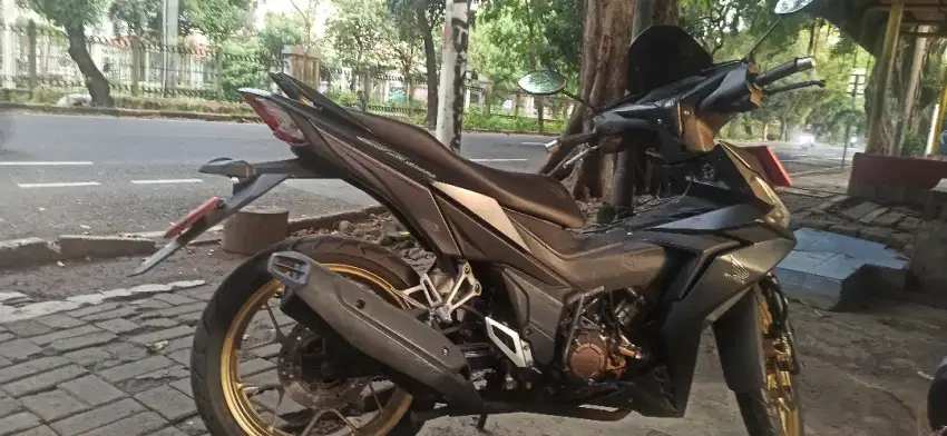 Supra GT-R 150 cc