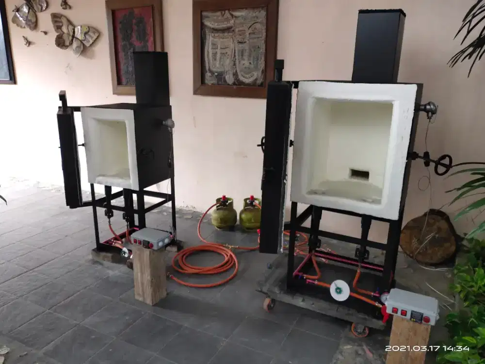 Tungku atau kiln keramik suhu 1,300C