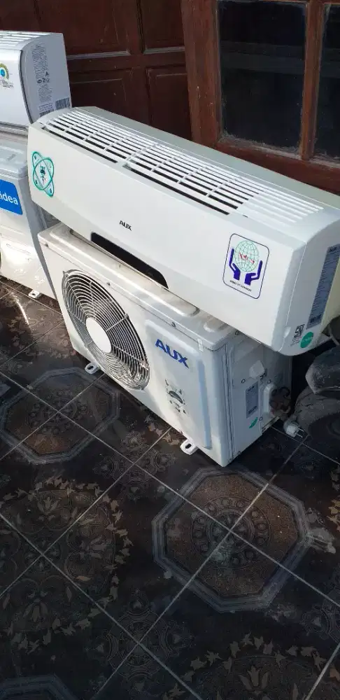 AC Split 1/2 PK merk.AUX