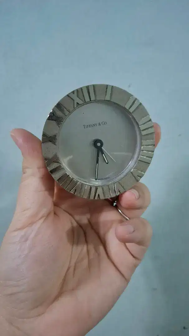 Tiffany & Co Jam Meja Antik
