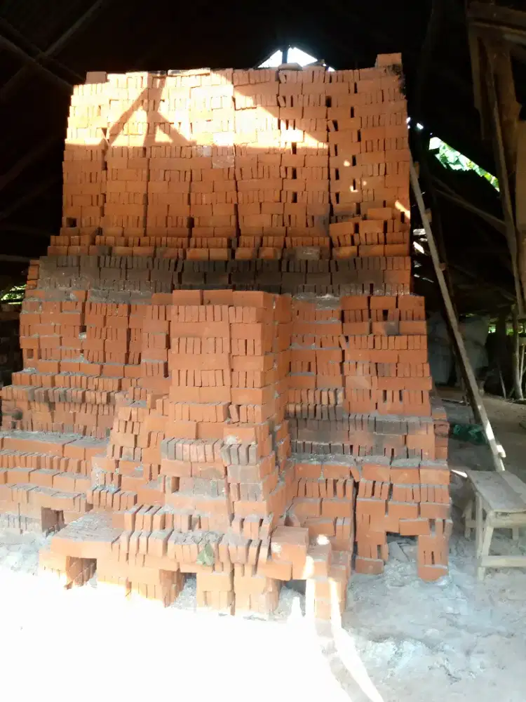 Batu bata merah press
