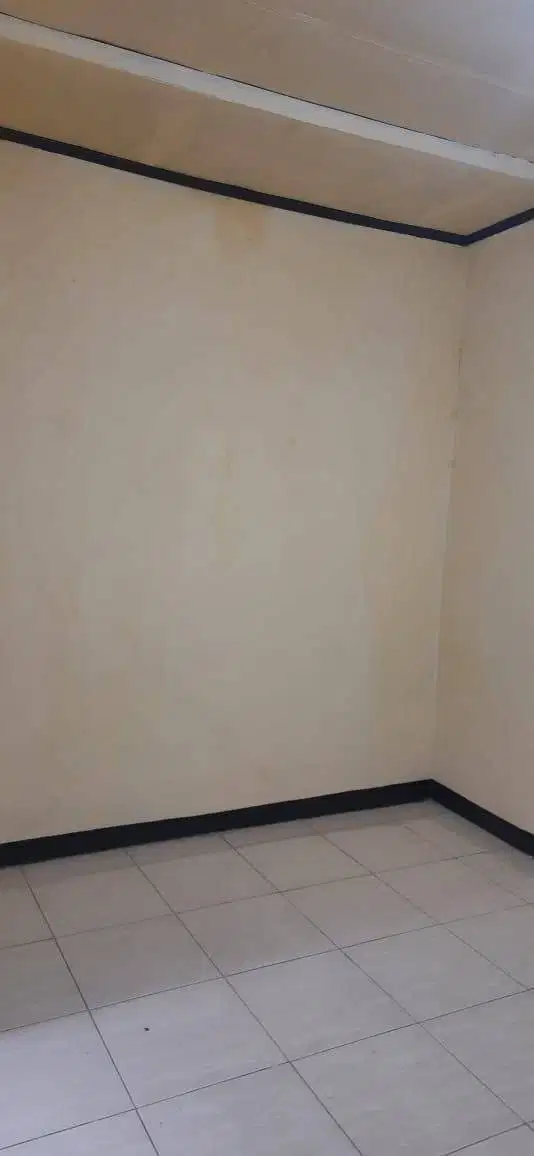 Rumah Strategis,tenang tidak bising daerah kebun jeruk