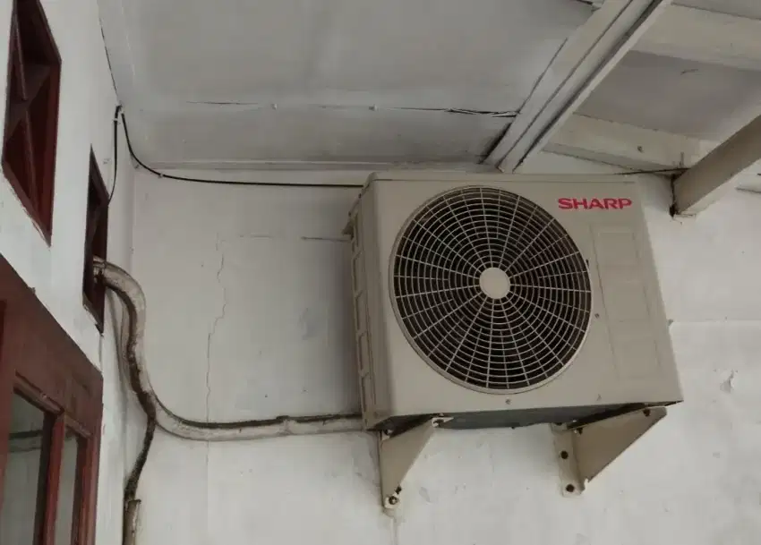 Ac 1/2 pk sharp.dingin mantep