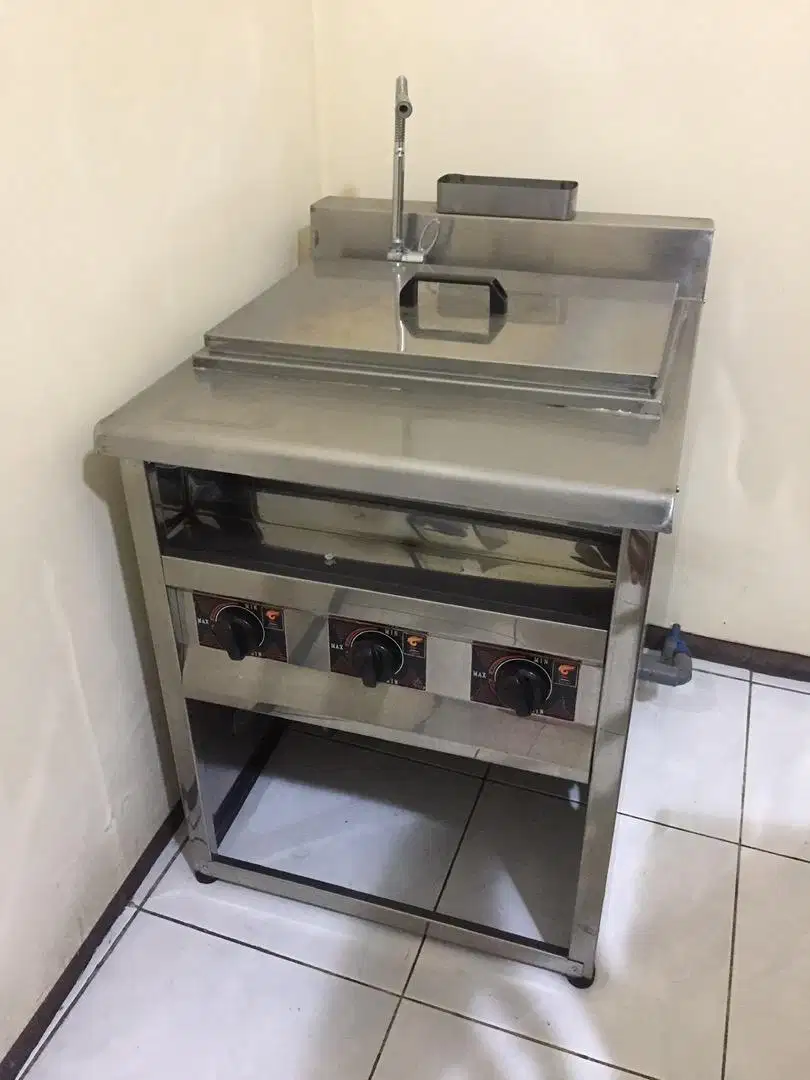 Kompor mie 6 tungku merk getra