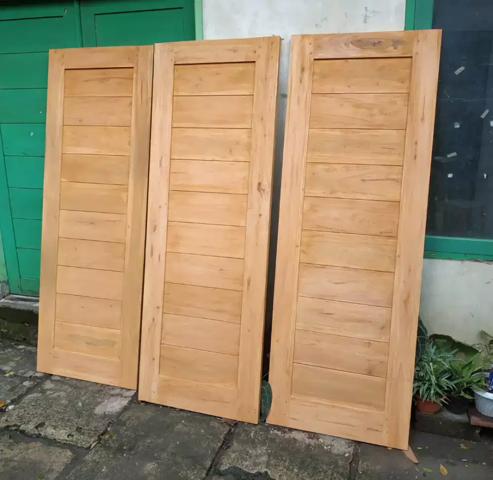 pintu kamar kayu mahoni