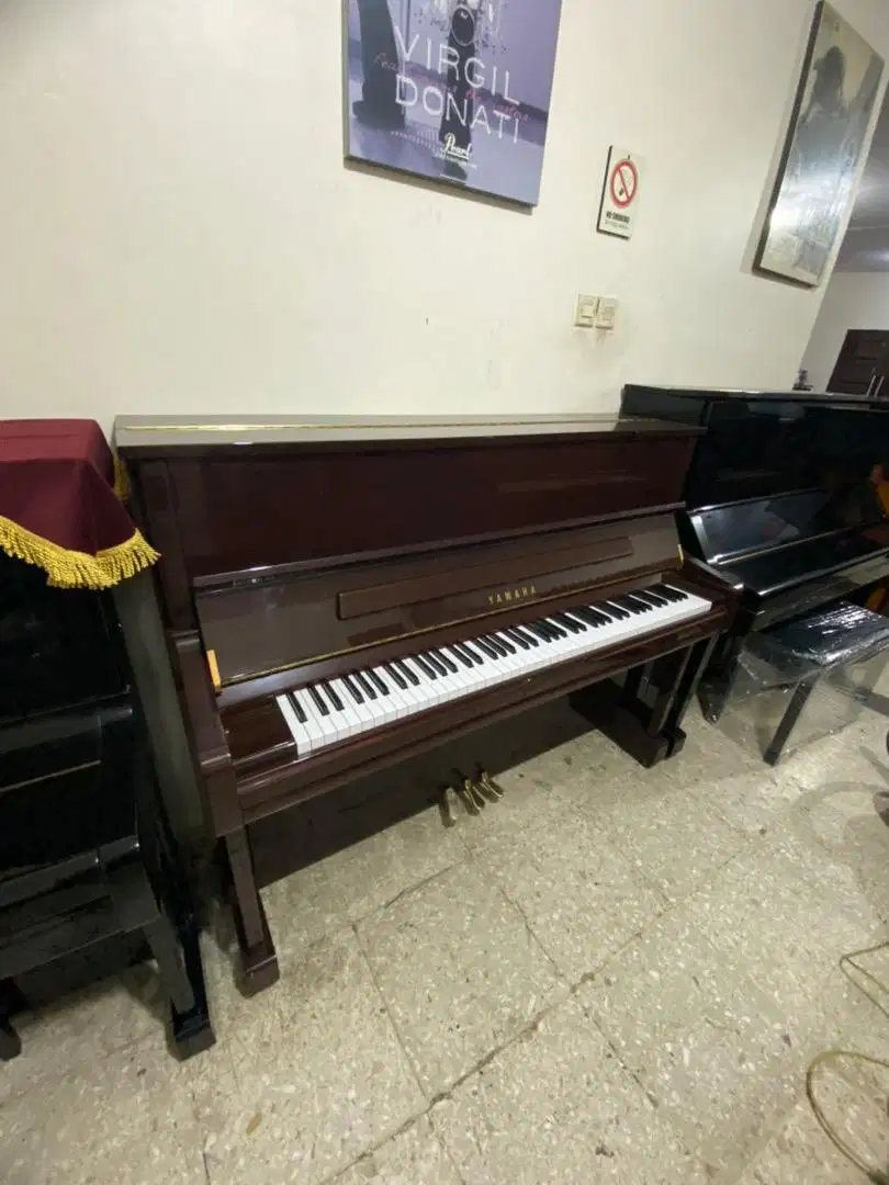 Piano Yamaha U1 JPM Display Toko Mulus