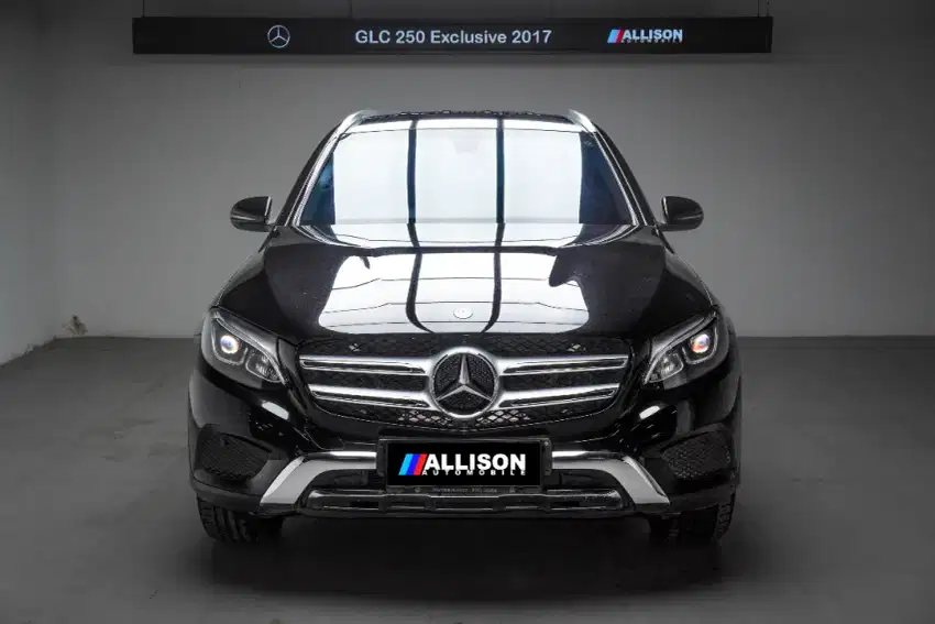 Mercy GLC 250 Exclusive AT Tahun 2017 Low KM