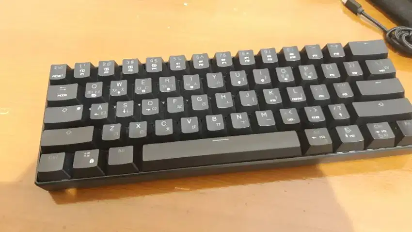 Manic K61 bluetooth  gaming keyboard