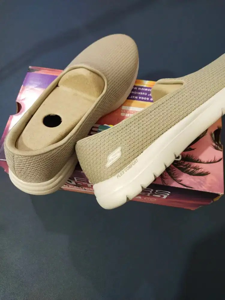 Sepatu Wanita Skechers Original On-The-Go Flex Taupe Empuk