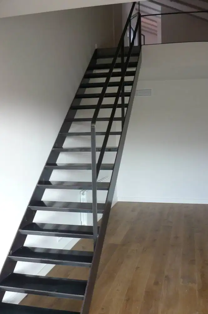 Terima pasang tangga rebah & tangga putar spiral murah