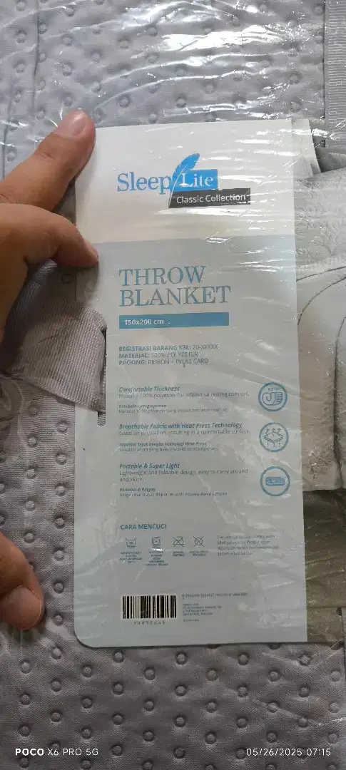 Throw Blanket merk Sleep light ukuran 150*200