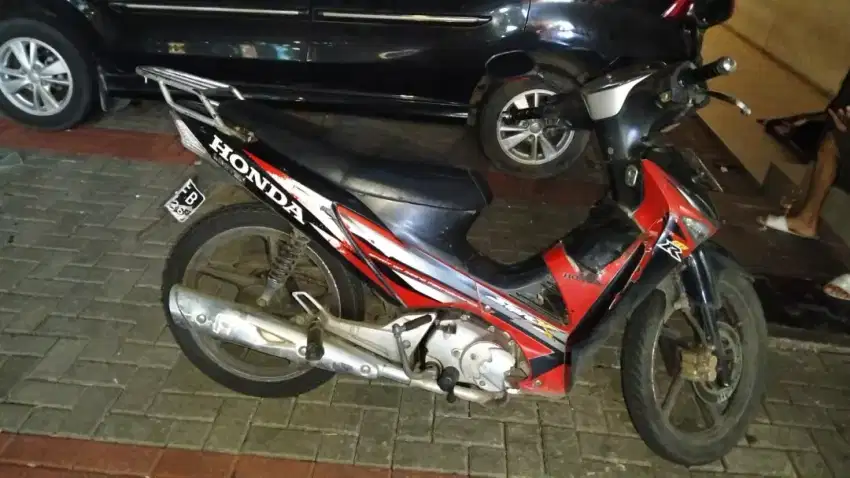 SUPRA X 125 R tahun 2006