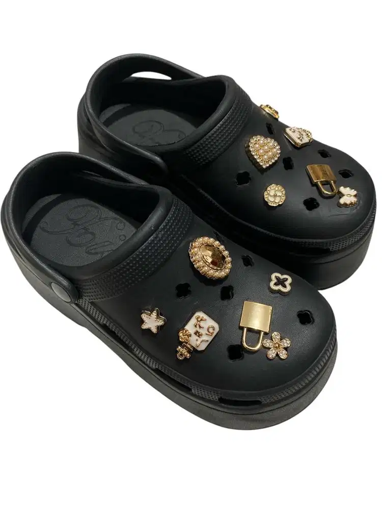 sendal model crock import bangkok preloved