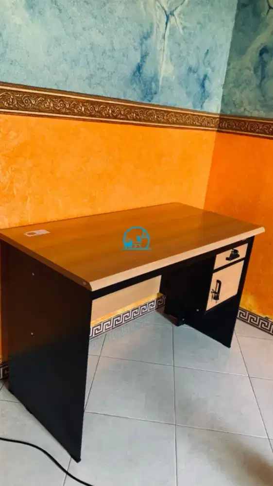 Meja kantor!! Siap antar