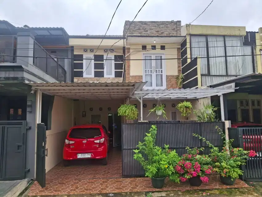 Rumah Strategis murah 2 lantai beji timur depok