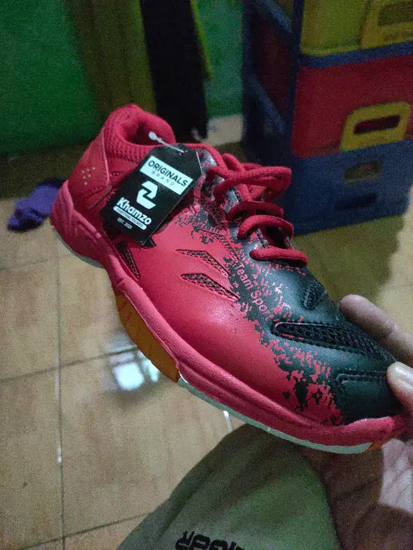 Sepatu futsal Khamzo
