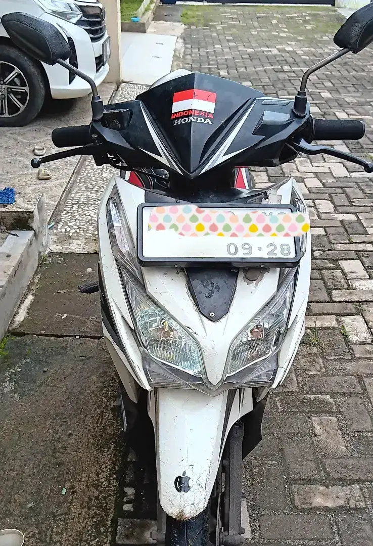 Dijual Vario putih