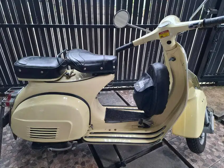 Dijual Vespa Super VBC 1973