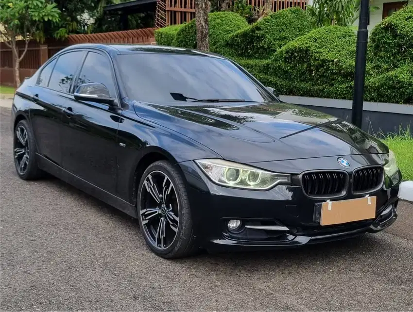 bmw 320i 2013 sport f30 mulus