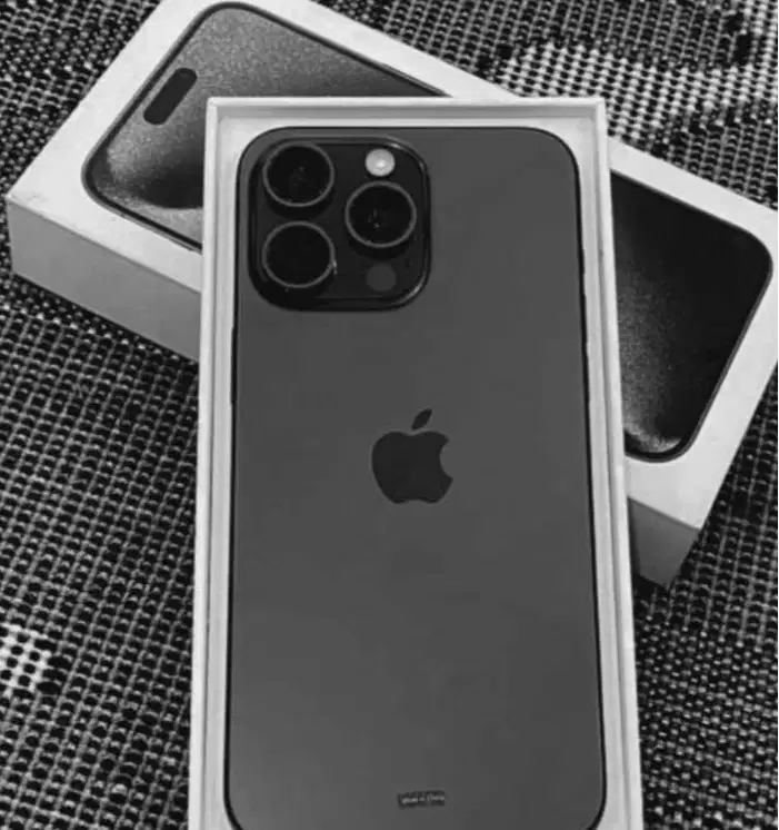 iPhone 15 Pro 1TB inter