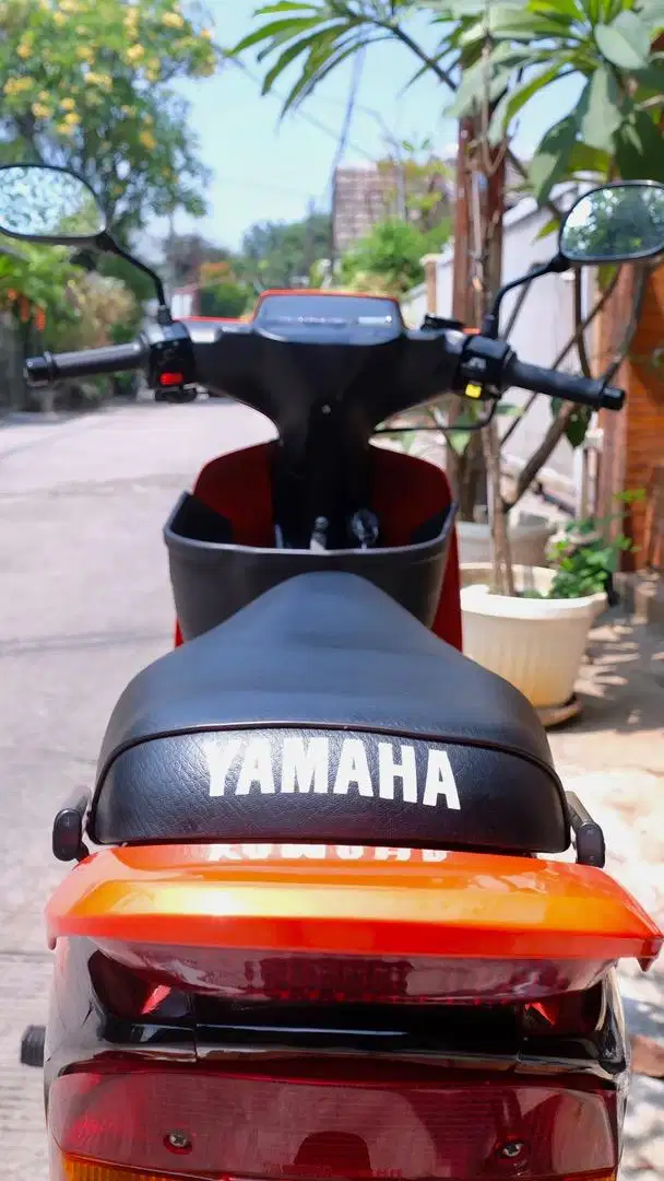 F1ZR Tahun 2002