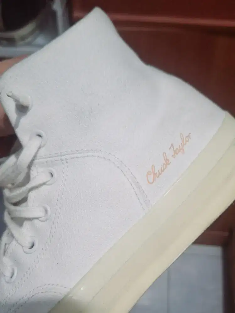 Sepatu Converse Chuck Tailor putih ori 42-43