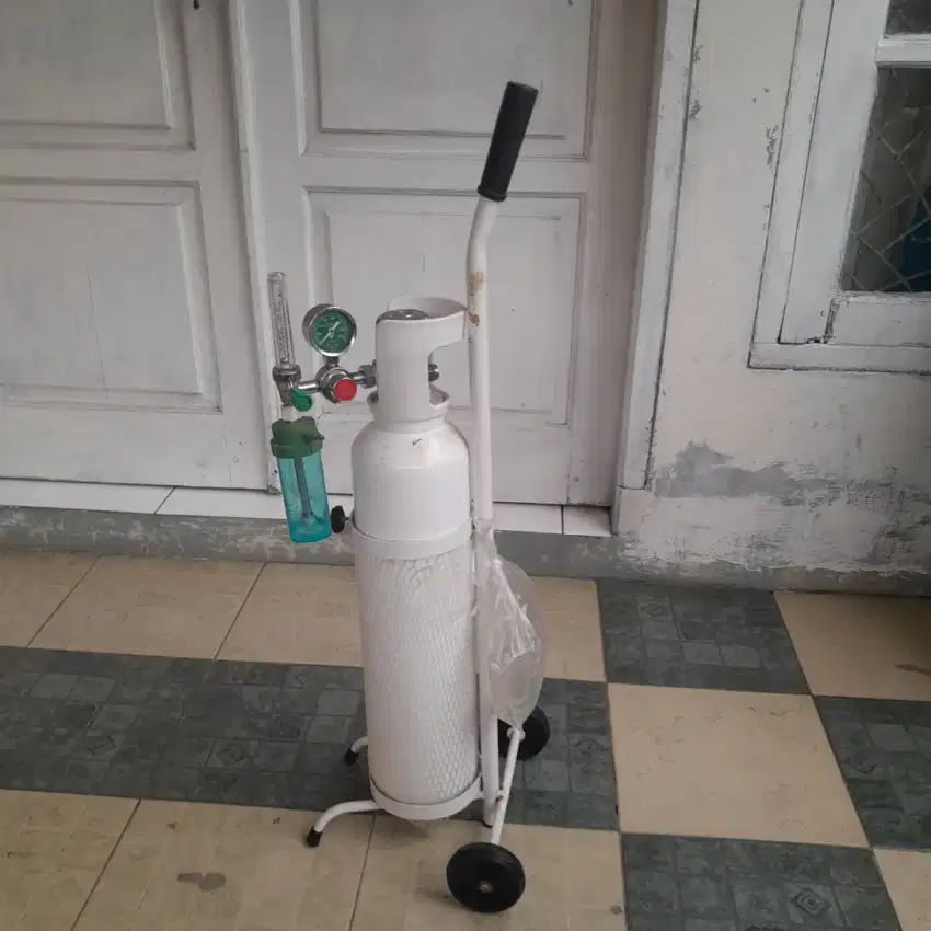 TABUNG OKSIGEN KESEHATAN