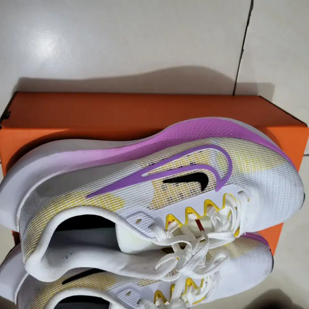 Sepatu nike zoom fly 5