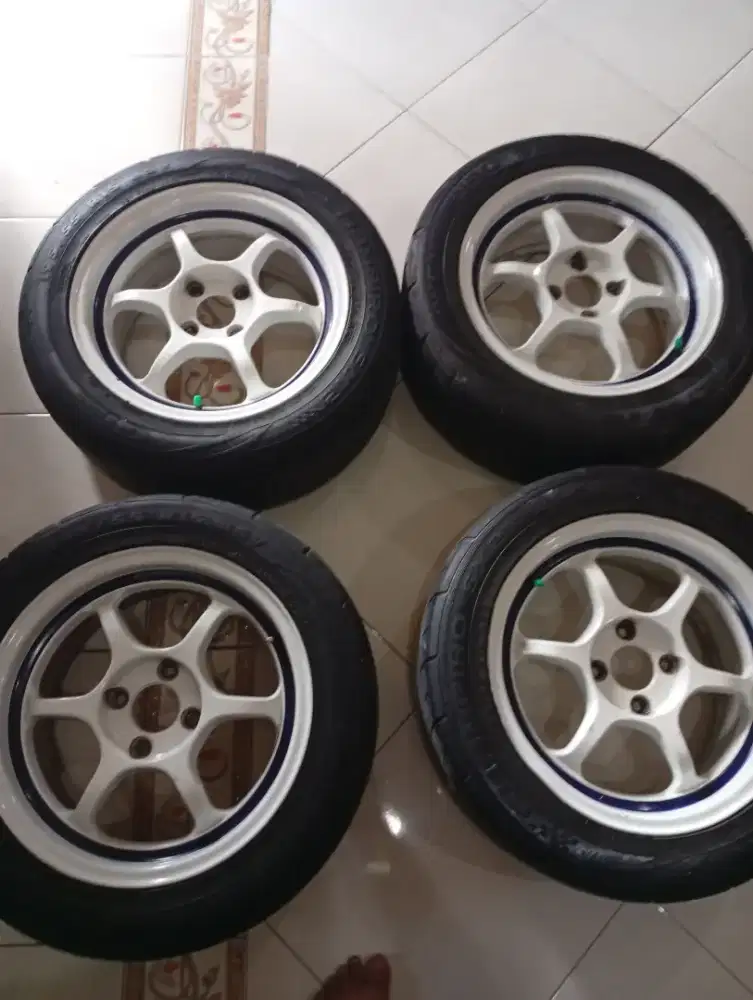 Velg saja ring 15 advan pcd 4x100