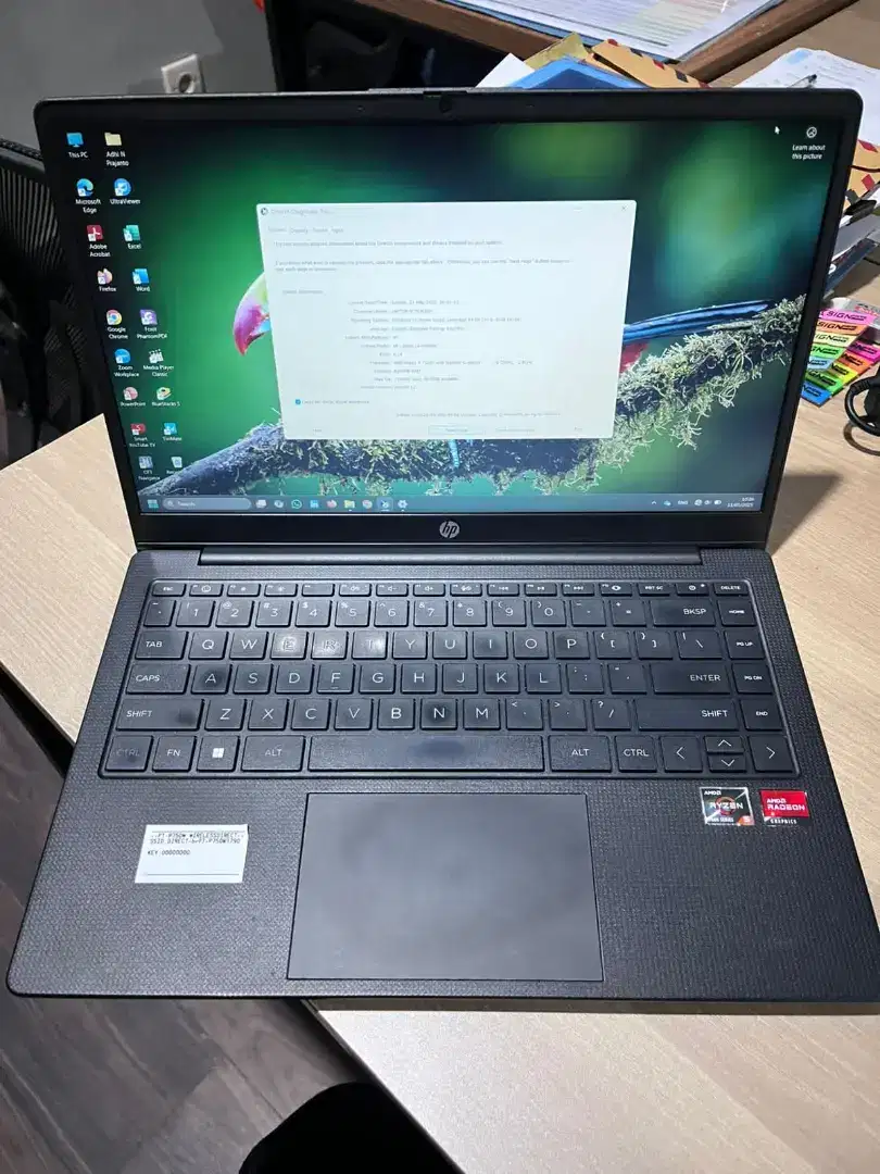 Laptop HP 14, ryzen 5 7520U