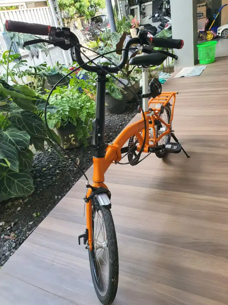 Seli Brompton Singapure orange