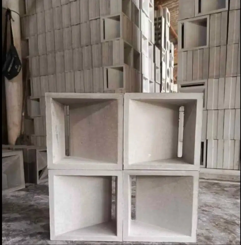 Roster dinding beton