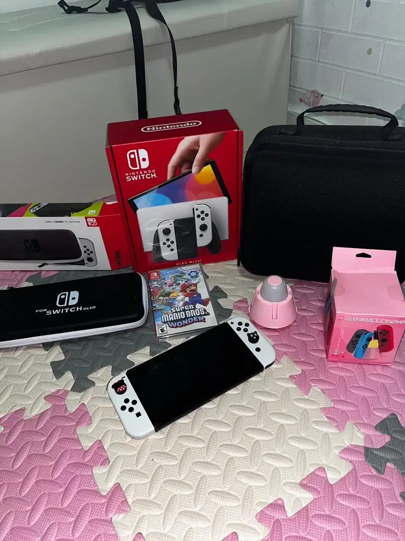 NITENDO SWITCH OLED WARNA PUTIH