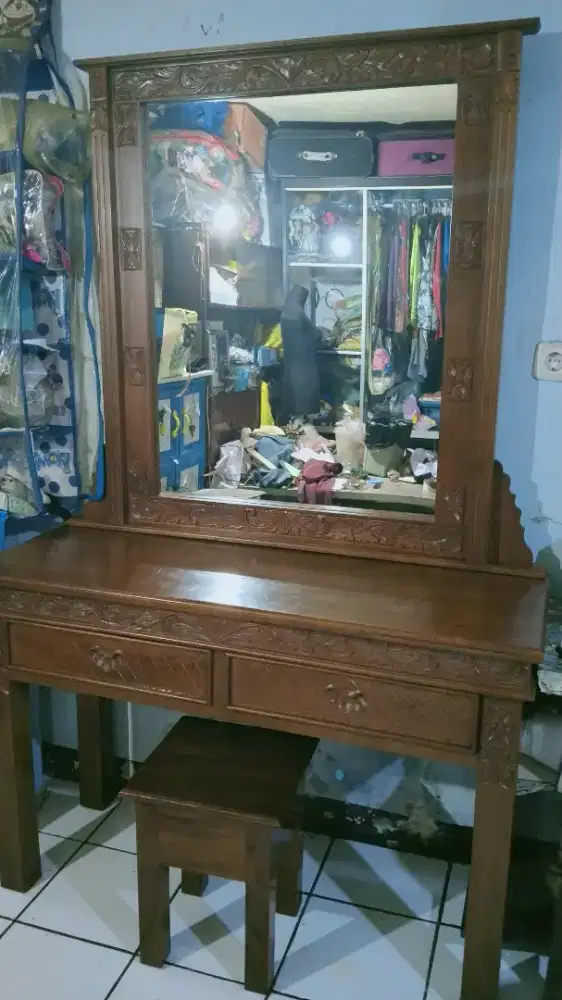 Meja rias jati ukir asli