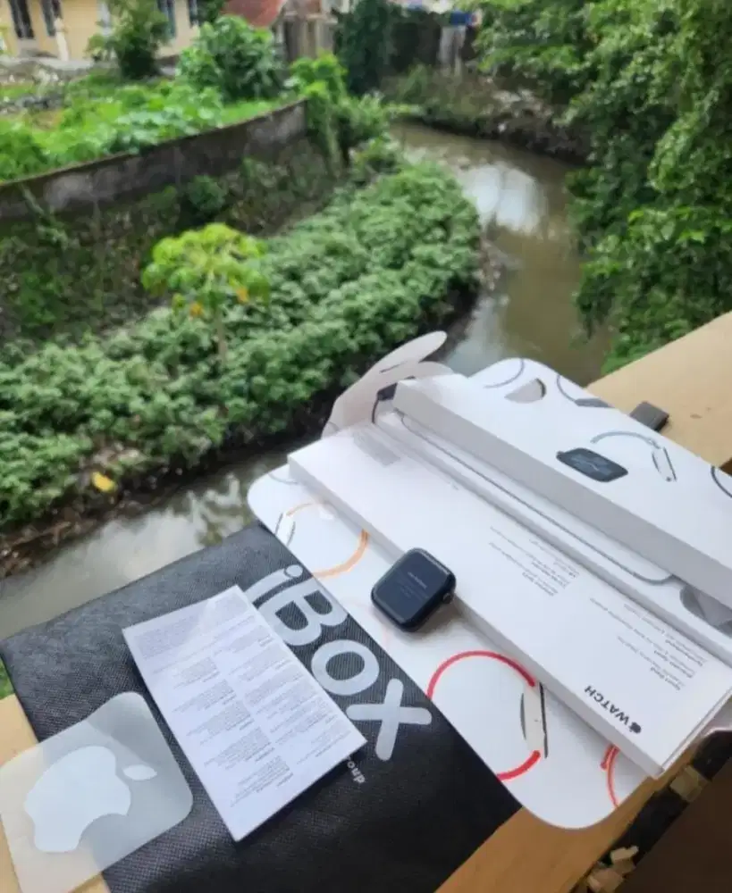Apple Watch Series 8 44mm iBox Garansi ON Kondisi Seperti Baru