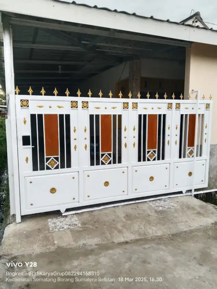 Pagar dorong minimalis