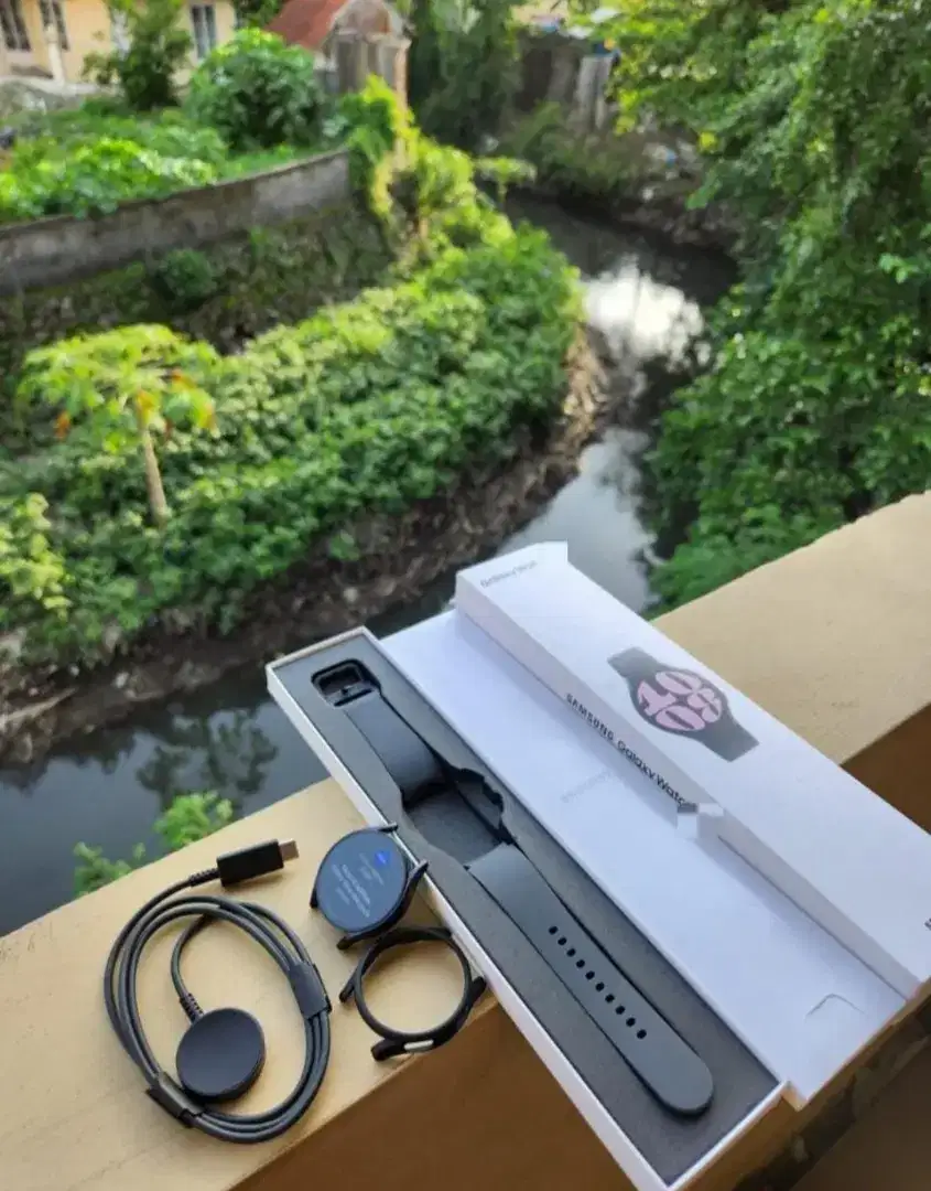 Samsung Galaxy Watch 5 44mm Garansi ON Kondisi Seperti Baru